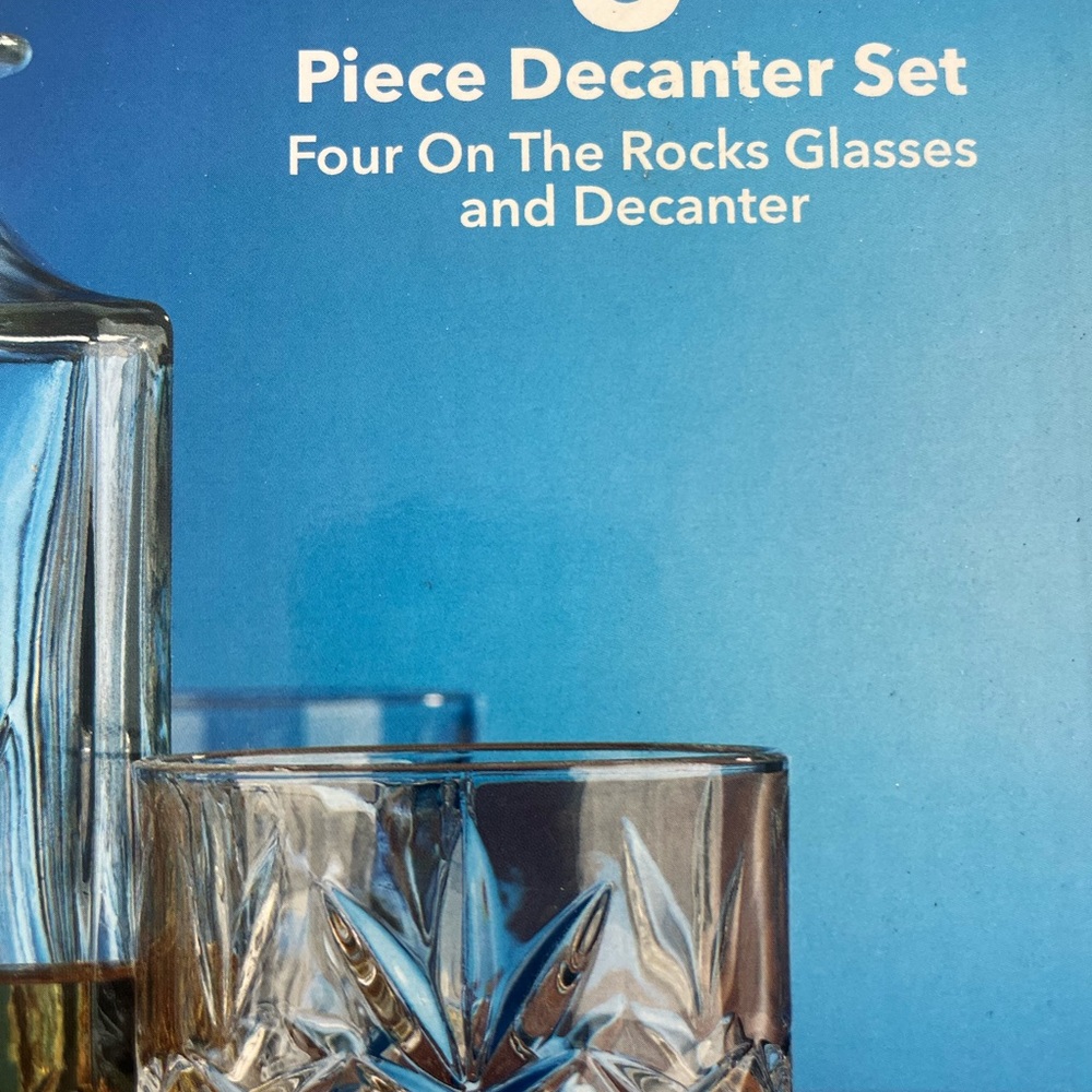 Elixir Decanter Set - 5 piece NEW IN BOX - Picture 4 of 5